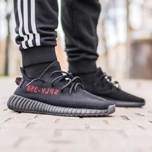 Yeezy v2 bred